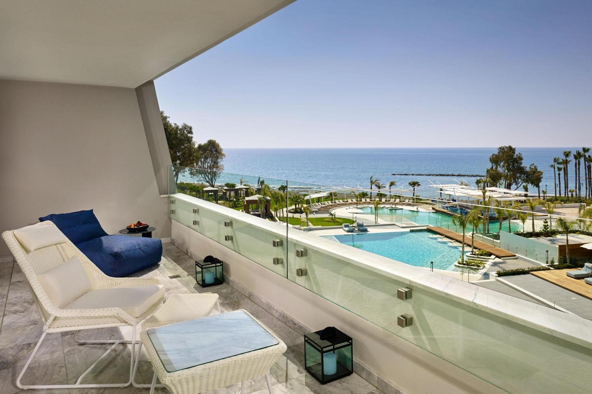 Parklane, A Luxury Collection Resort & Spa, Лимасол Екстериор снимка The Westin Resort and Villas, Naos Beach