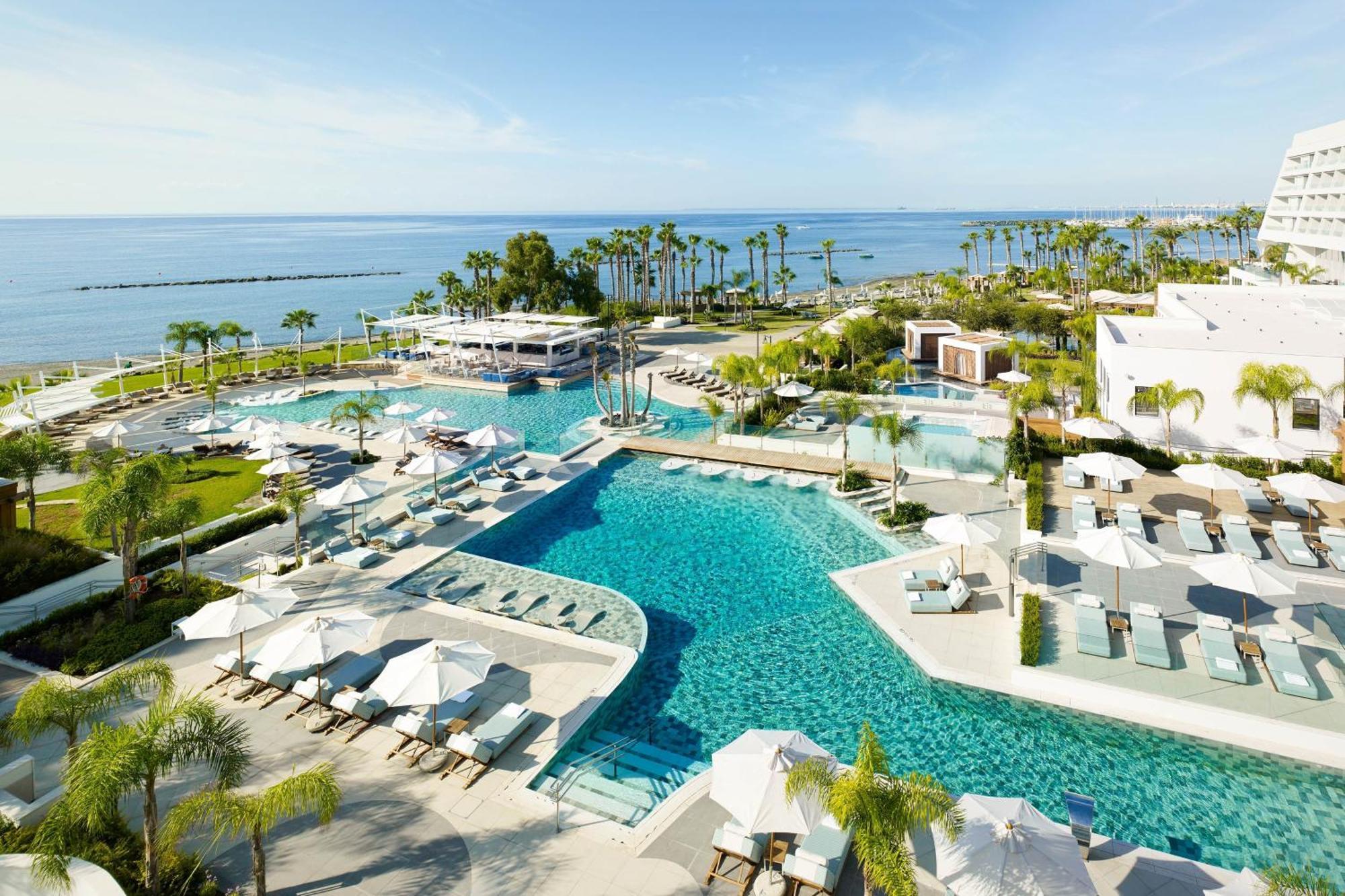 Parklane, A Luxury Collection Resort & Spa, Лимасол Екстериор снимка The resort's main pool